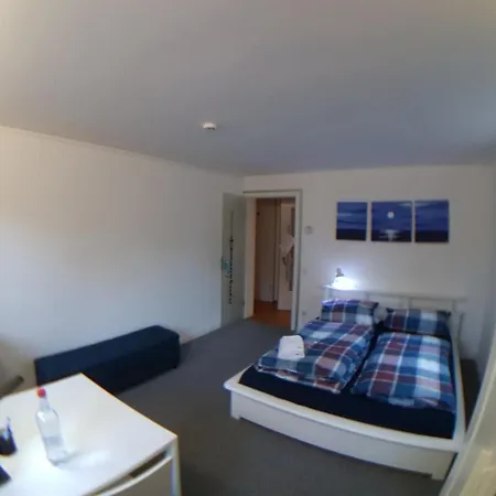 Cozy Bedroom And Study With Terrace