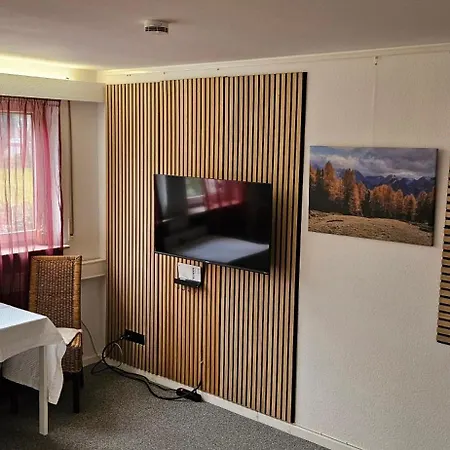 Lägenhet Cozy Bedroom And Study With Terrace *