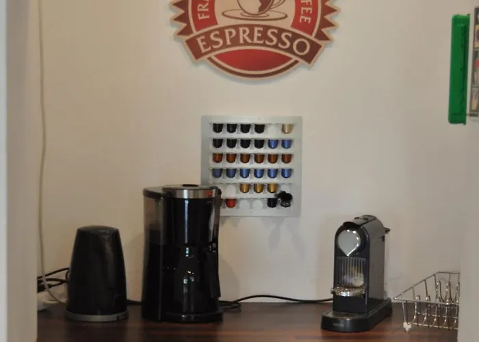 Cozy Bedroom And Study With Terrace Appartamento Stoccarda